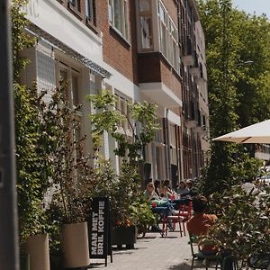 Man Met Bril Koffie Hotel